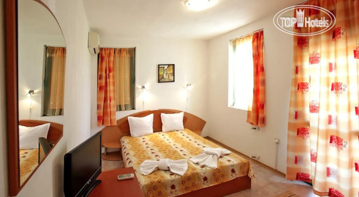 New photos from tourists Ravda Bay APT