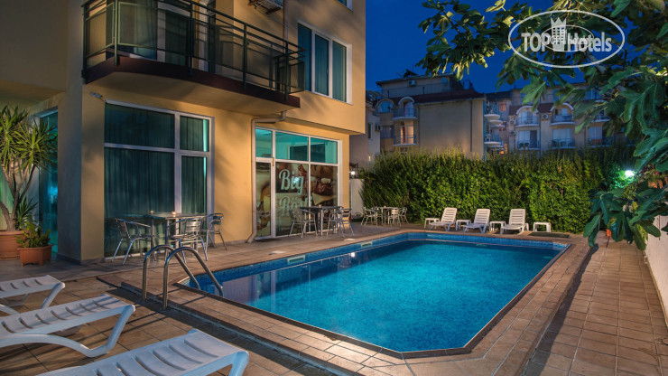 New photos from tourists Riviera 3*