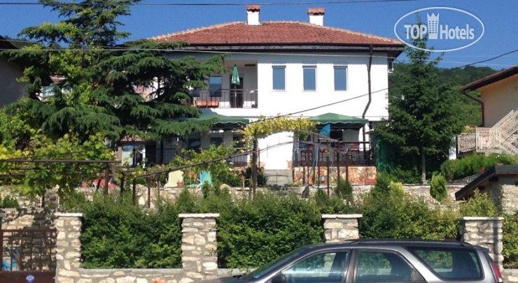 Hotelier's photos Botanical Garden Guest House 2*