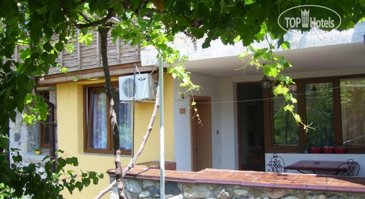 Hotelier's photos Denitza Guest House