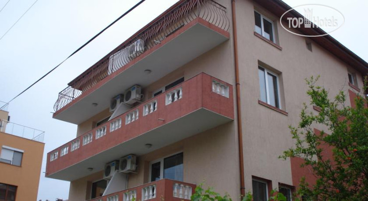 Hotel photo Moni Family House 