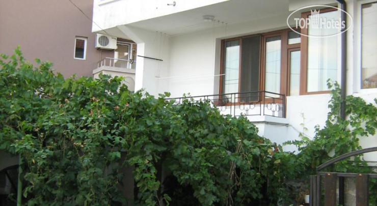 Hotelier's photos Stancho & Nevena Guest House 2*
