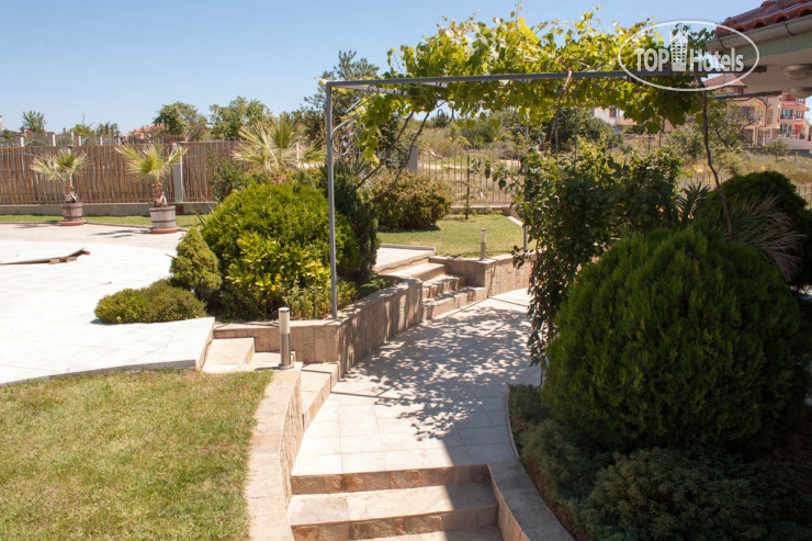 Hotelier's photos Gardenia Suites 3*