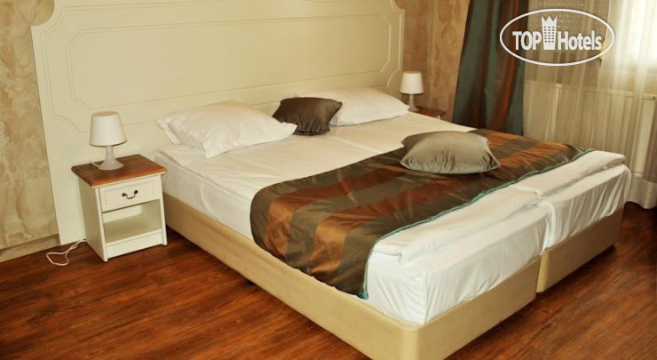 New photos from tourists Alexander Palace 3*
