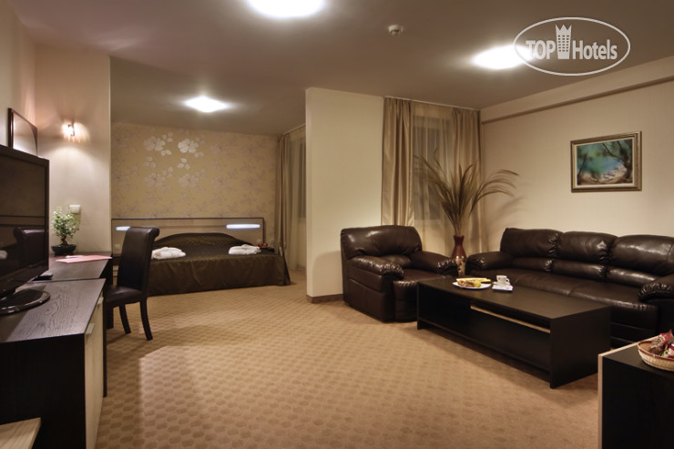 New photos from tourists City Avenue 3*