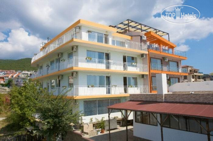 Hotelier's photos Perla 2*