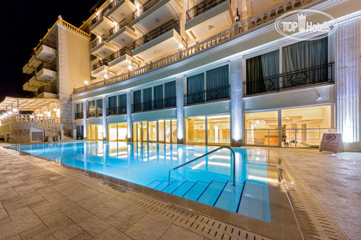 New photos from tourists Therma Palace 5*