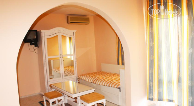 New photos from tourists Paros II 2*