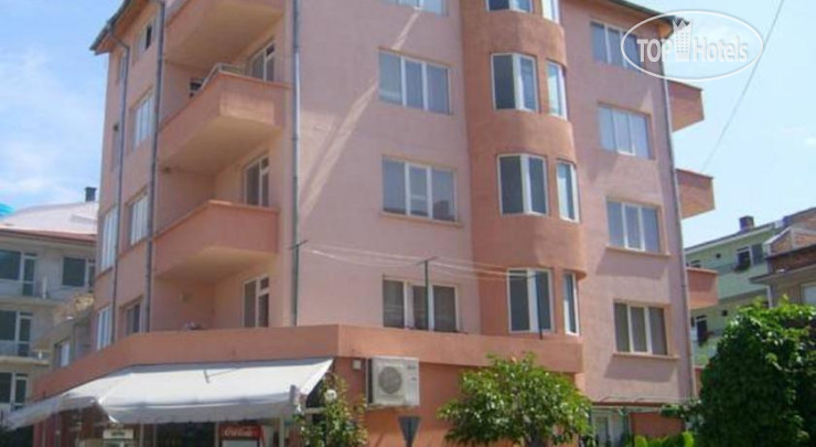 Hotelier's photos Primorsko Guest House 2*