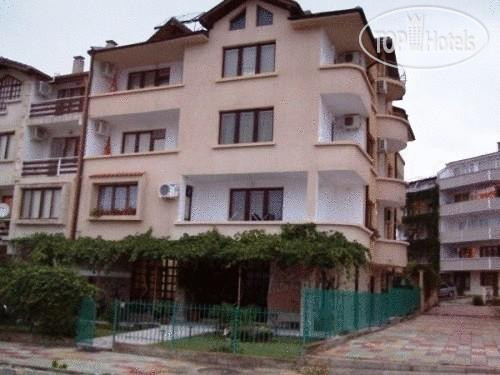Фото Petkovi Guest House