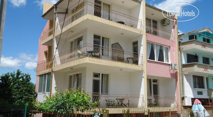 Hotelier's photos Kazlarov Guest House 1*