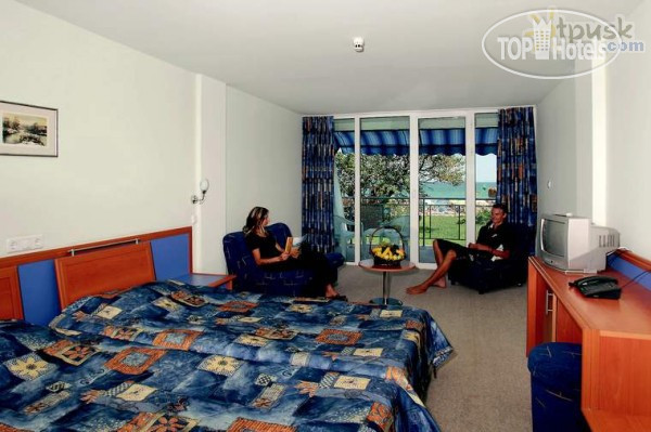 New photos from tourists AluaSun Helios Beach 3*