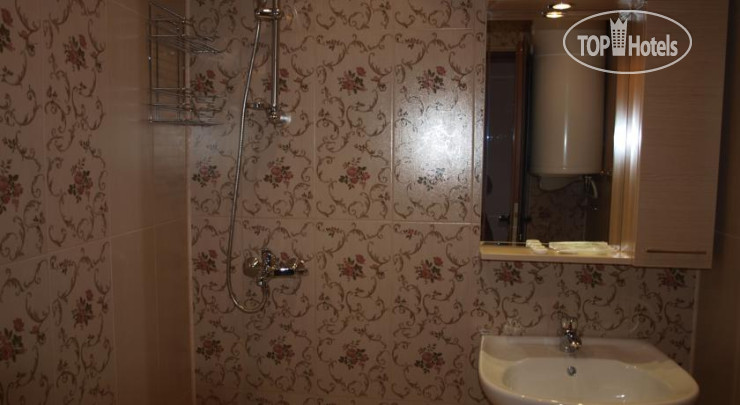 New photos from tourists Lili Guest House 1*