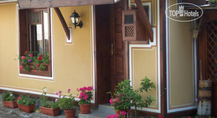 New photos from tourists Yanko Kehaya Guest House 2*