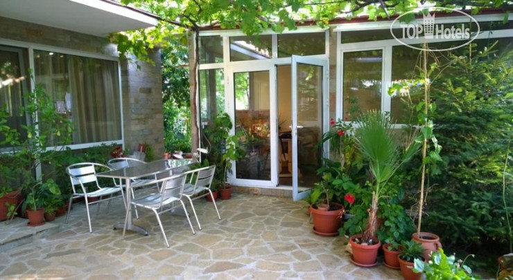 New photos from tourists House Of Flowers