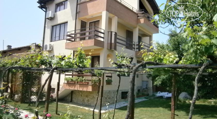 Hotelier's photos Hristovi Guest House 3*