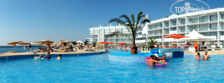 Новые добавленные фото туристов Dolphin Marina 4*