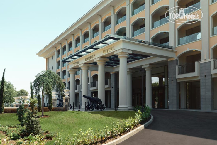Hotelier's photos Astor Garden Hotel 5*