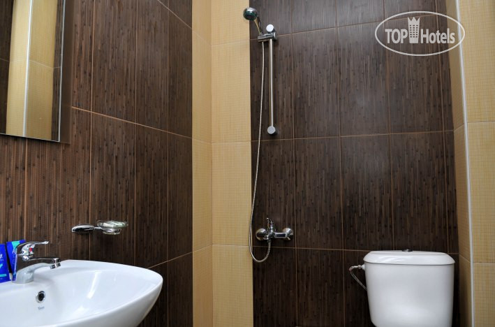 New photos from tourists Droom Hotel 3*