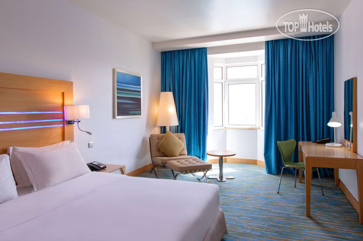 Hotel photo Radisson Blu Hotel, Muscat 4*