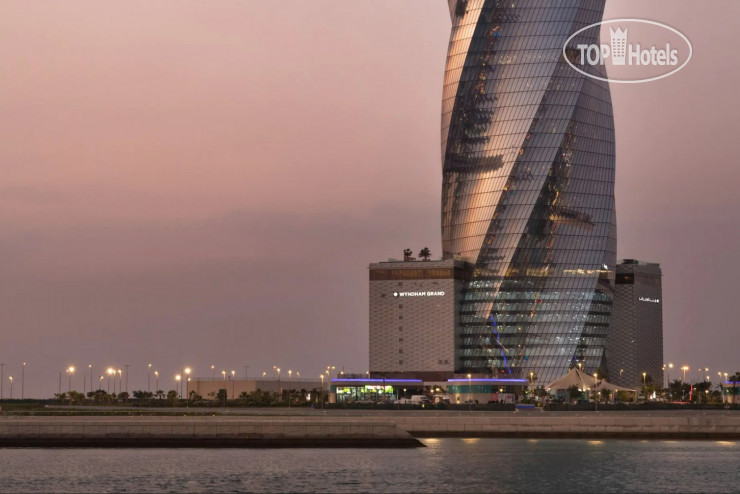 Фото Wyndham Grand Manama