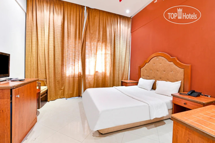Hotel photo OYO 118 Revira Hotel 3*
