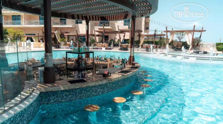 Hotel photo Hilton Doha The Pearl 5*
