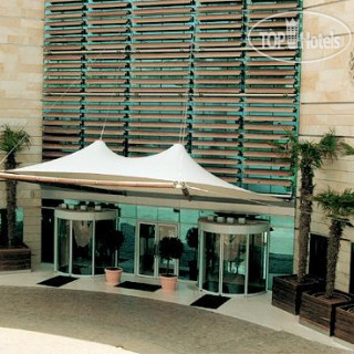 Фото Coral Beach Hotel & Resort