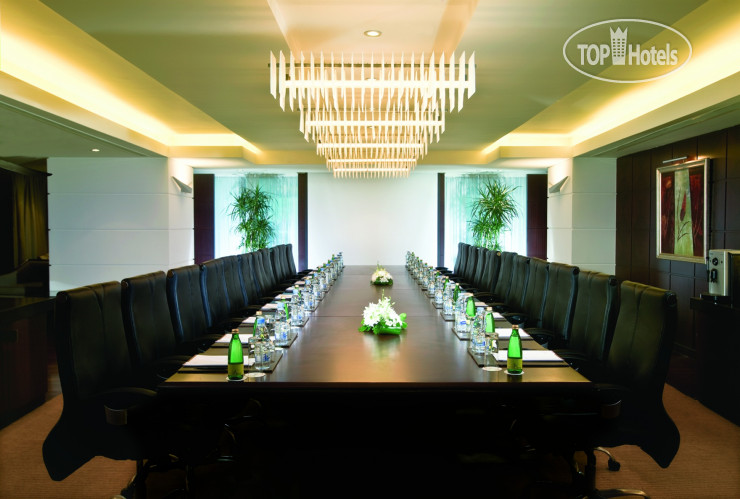 Hotel photo Raouche Arjaan by Rotana 5*