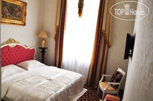 New photos from tourists Queen Valery Hotel