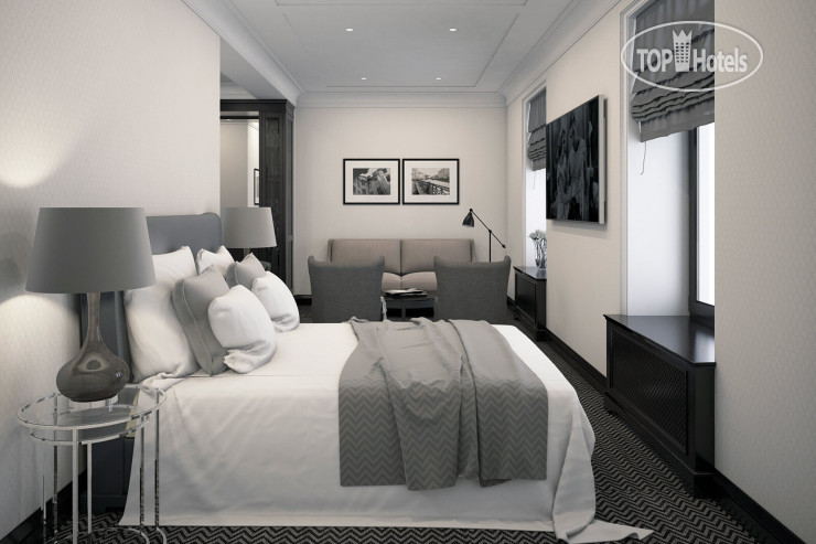 New photos from tourists Wall Street Hotel