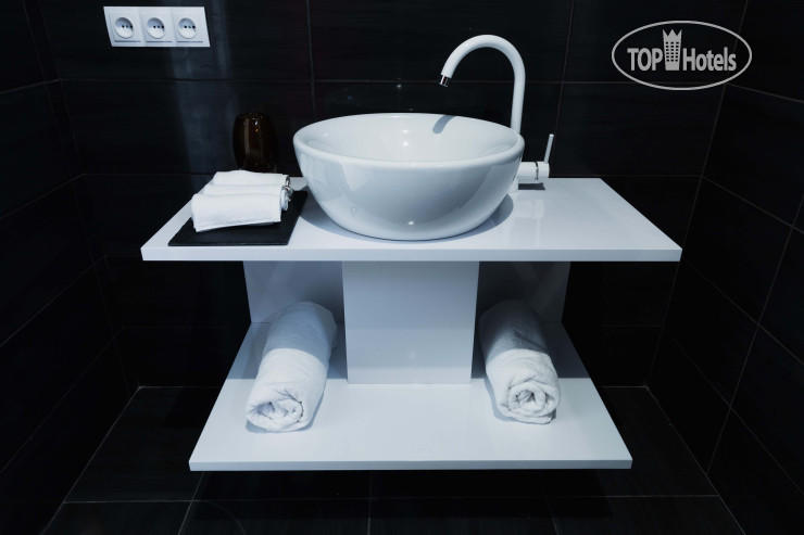 New photos from tourists White Villas Затока