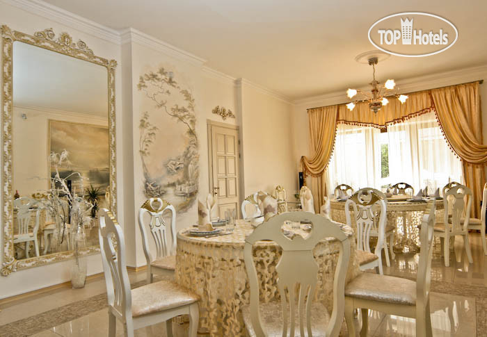 New photos from tourists La Perle Royale 4*