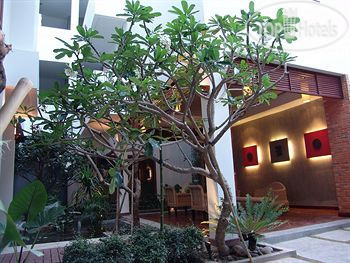 Hotel photo Frangipani Fine Arts 3*