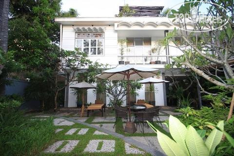 Hotel photo The Frangipani Villa-90s Hotel 4*