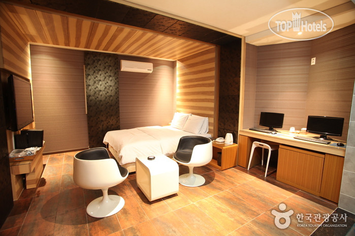 Hotel photo Lausanne Hotel - Goodstay 
