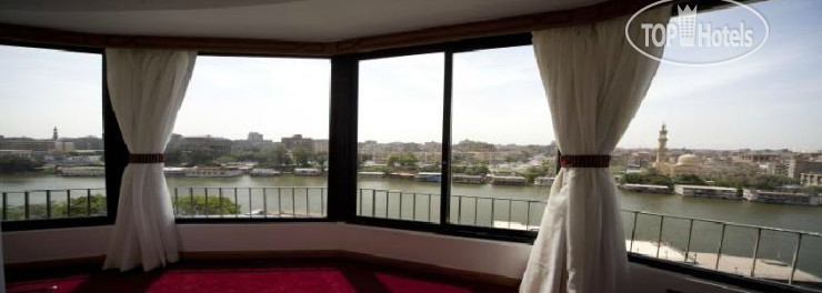 Новые добавленные фото туристов Golden Tulip Flamenco 4*