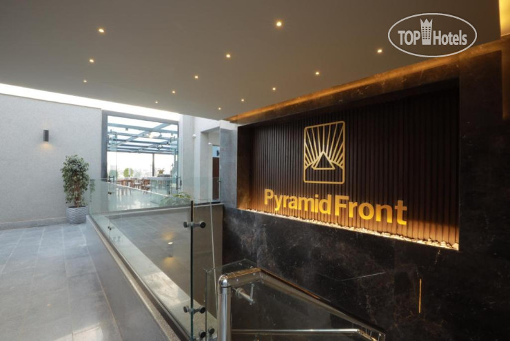 Hotel photo Pyramid Front 4*