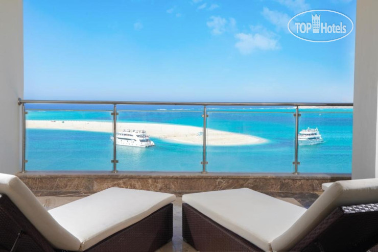 Hotel photo Triumph White Sands 4*