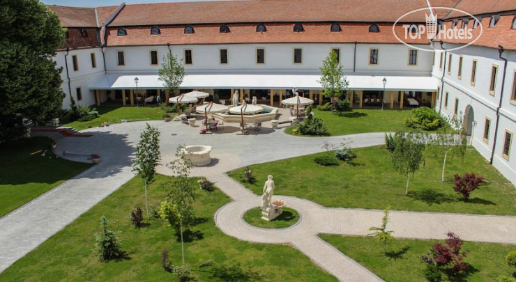 Photos  Medieval Hotel 