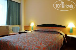 New photos from tourists Ibis Gara de Nord 3*