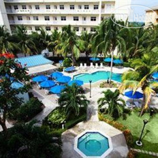 Photos Comfort Suites Seven Mile Beach