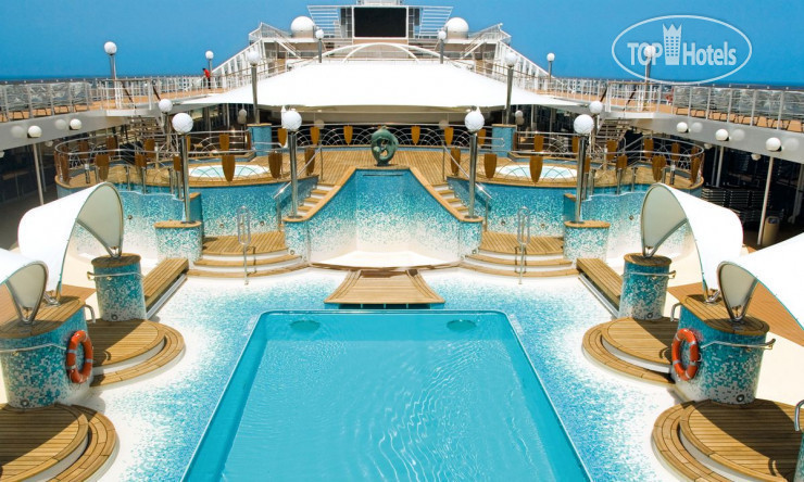 New photos from tourists MSC Musica