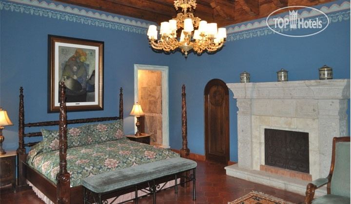 New photos from tourists Palacio de Dona Leonor 4*
