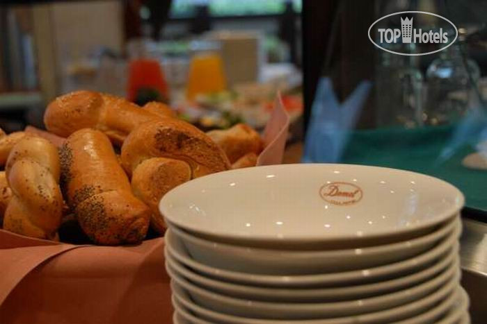 New photos from tourists Demel 4*