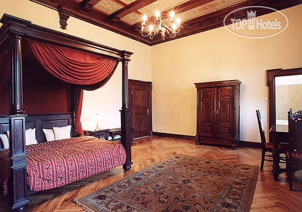 New photos from tourists Zamek 4*