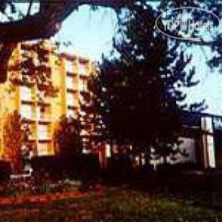 Фото Courtyard by Marriott Oshawa