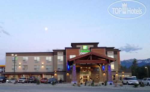 Фото Holiday Inn Express Golden-Kicking Horse