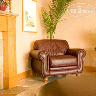 Photos Coast Discovery Inn & Marina