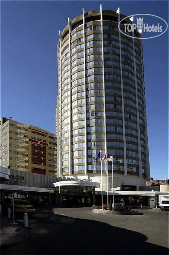 Hotelier's photos Crowne Plaza - Chateau Lacombe Edmonton 3*